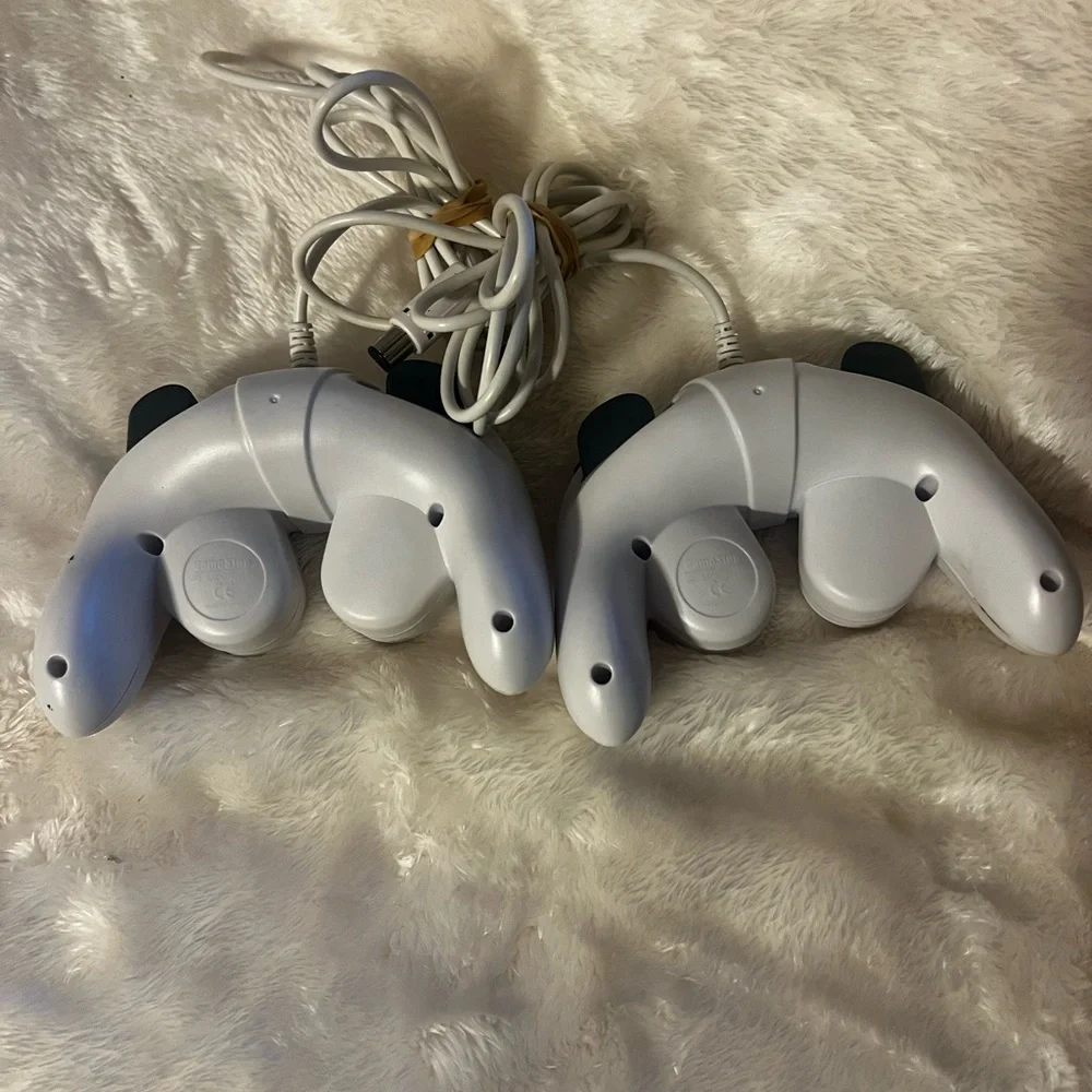 Gamestop Nintendo Gamecube Controllers Wired Wii